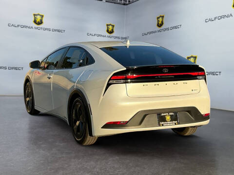 2024 Toyota Prius LE