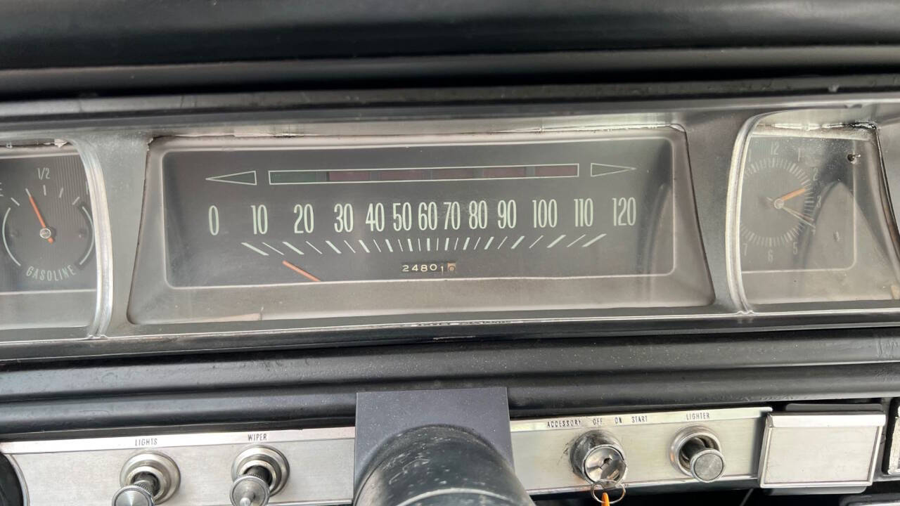 1966 Chevrolet Impala 35
