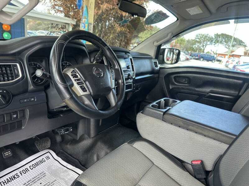 2017 Nissan Titan S