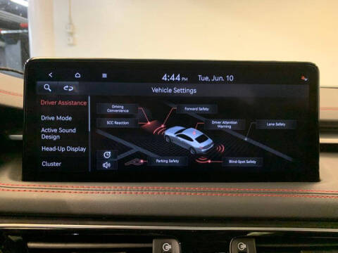 2022 Genesis G70