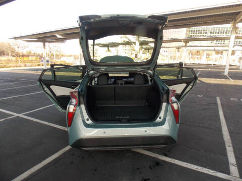 2017 Toyota Prius Three