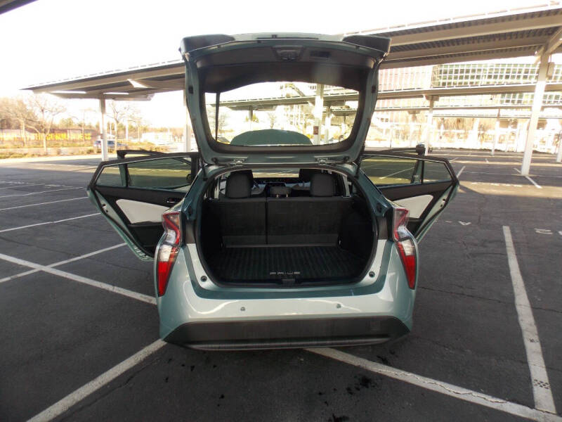 2017 Toyota Prius Three