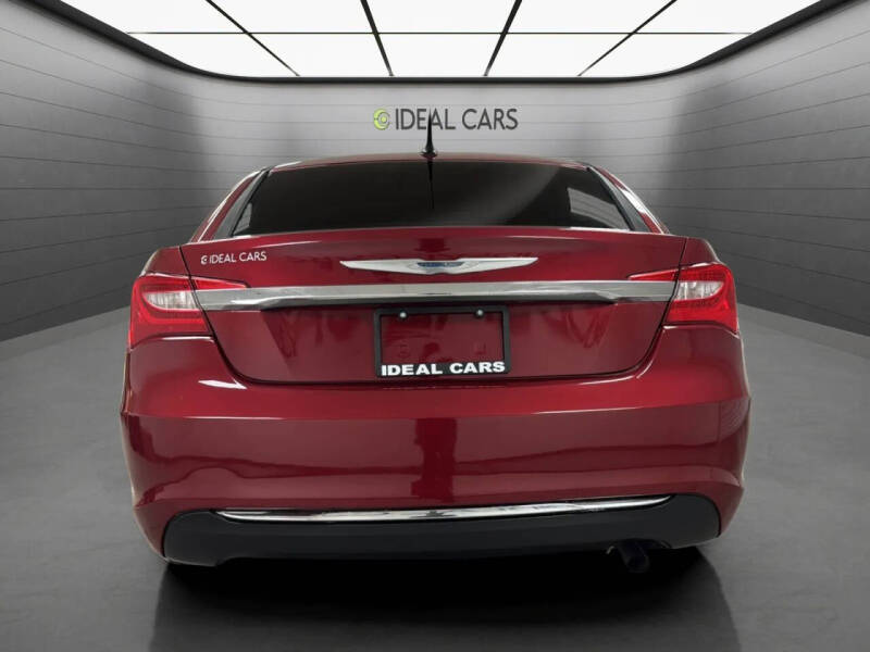 2011 Chrysler 200 LX