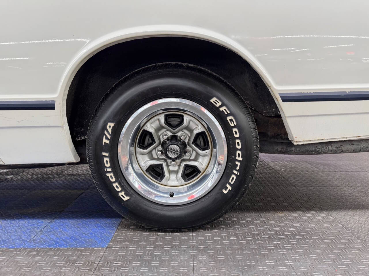 1984 Chevrolet Monte Carlo 24