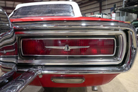 1964 Ford Thunderbird