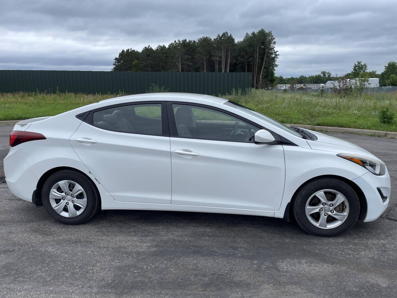 2016 Hyundai ELANTRA for sale at Twin Cities Auctions in Elk River, MN