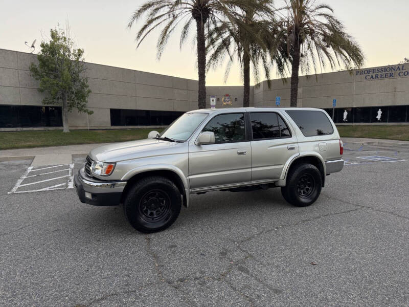 2000 Toyota 4Runner SR5