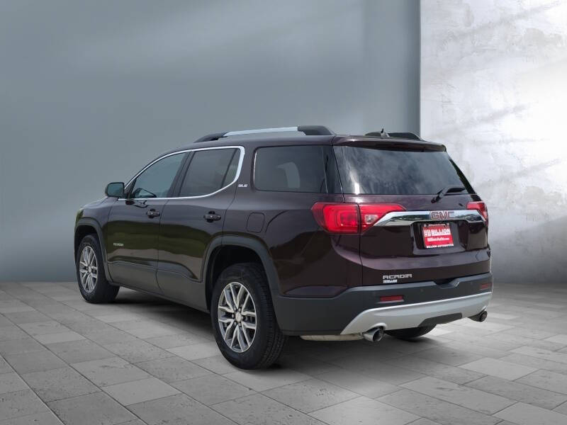 2017 GMC Acadia SLE-2