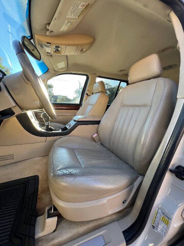 2005 Lincoln Aviator Luxury