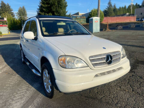 2000 Mercedes-Benz M-Class for sale at Bright Star Motors in Tacoma WA