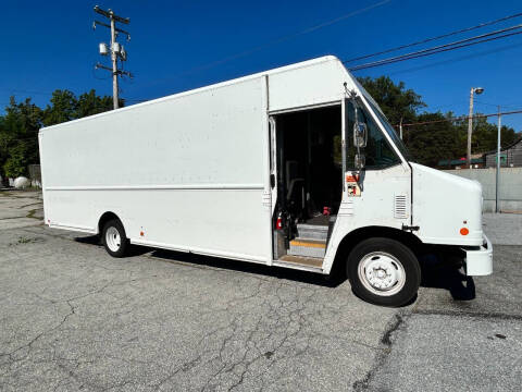 2014 Ford Stripped Chassis