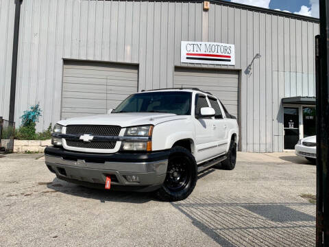2005 Chevrolet Avalanche for sale at CTN MOTORS in Houston TX