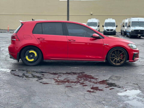 2020 Volkswagen Golf GTI S