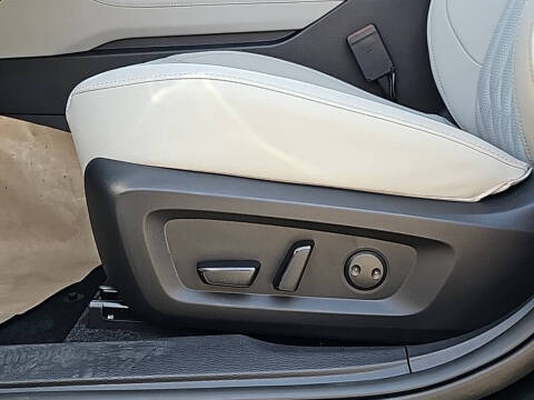 2025 Mitsubishi Outlander SEL Platinum Edition