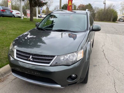 2009 Mitsubishi Outlander for sale at NORTH CHICAGO MOTORS INC in North Chicago IL