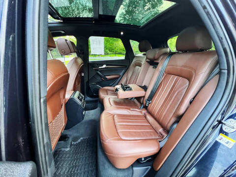 2018 Audi Q5 2.0T quattro Premium Plus