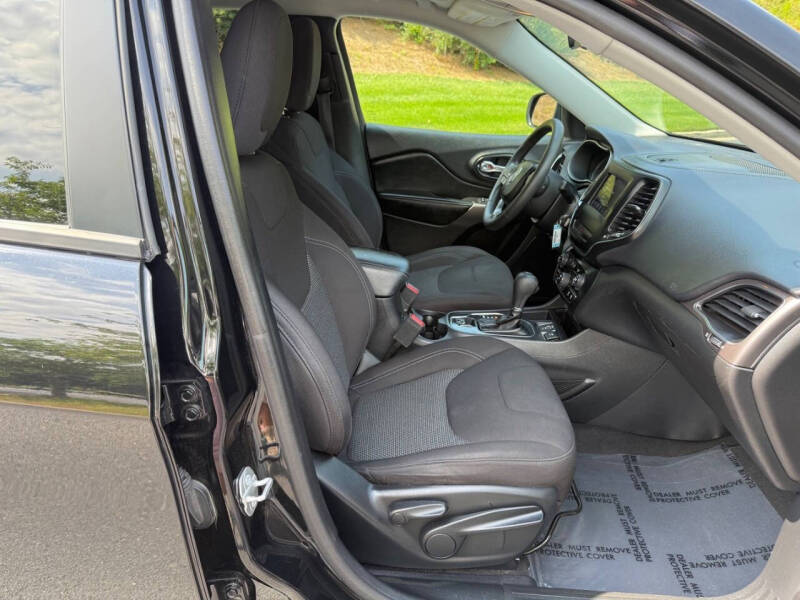 2020 Jeep Cherokee Latitude