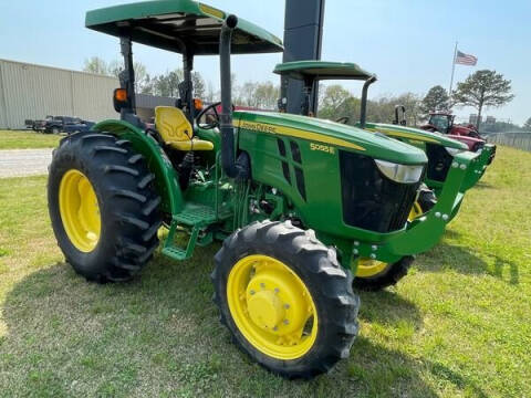 2017 John Deere 5055E