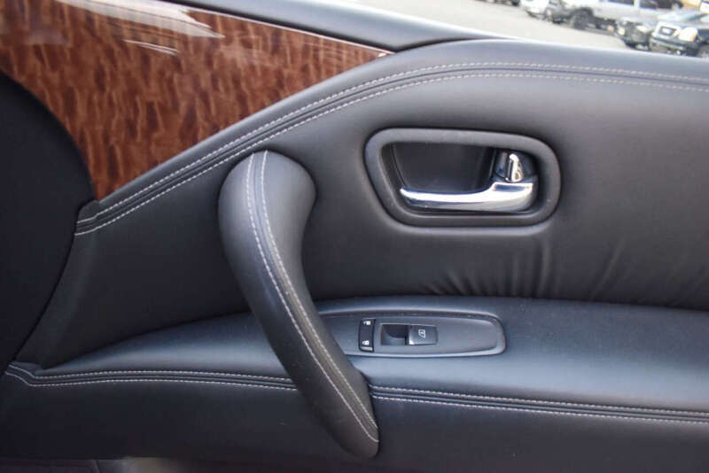 2017 Nissan Armada SL