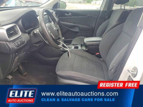 2019 Kia Sorento LX V6
