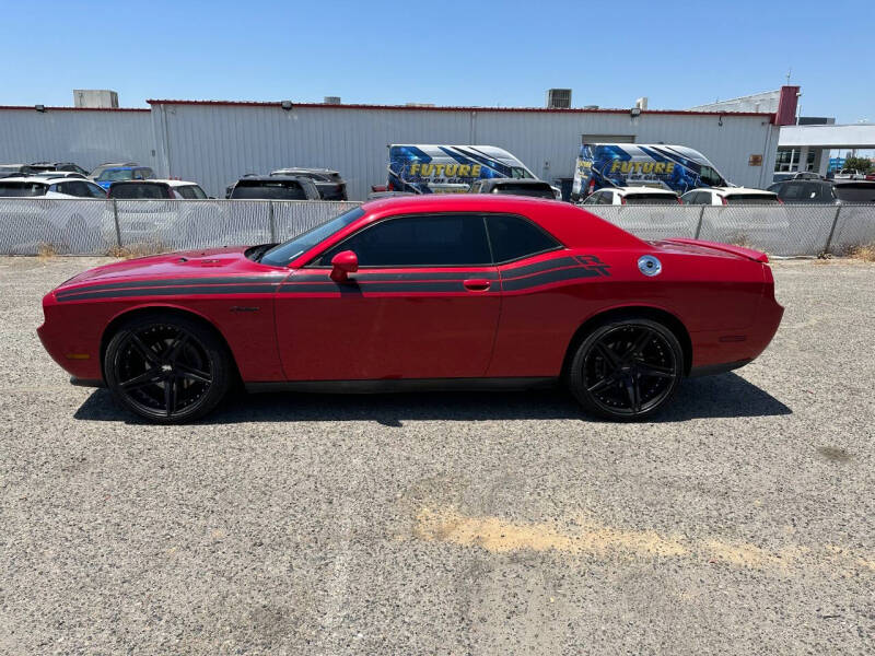 2012 Dodge Challenger R/T Plus