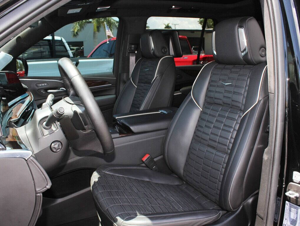 2022 CADILLAC Escalade SUV / Crossover - $105,995