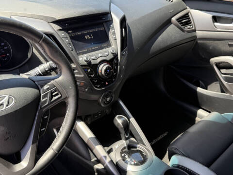 2016 Hyundai Veloster