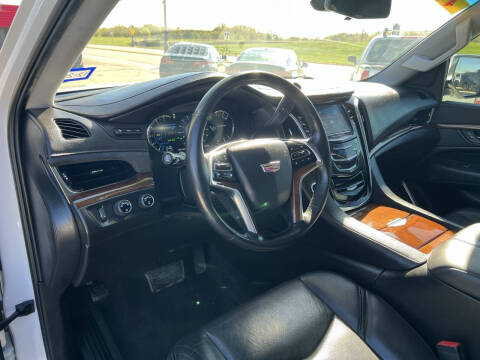 2017 Cadillac Escalade ESV Luxury