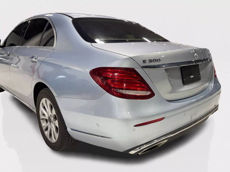 2017 Mercedes-Benz E-Class E 300 4MATIC