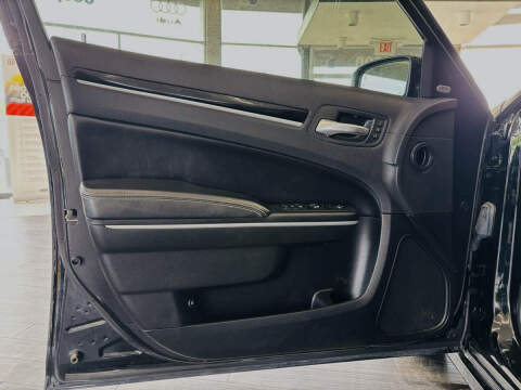 2021 Chrysler 300