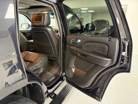 2013 Cadillac Escalade Platinum Edition