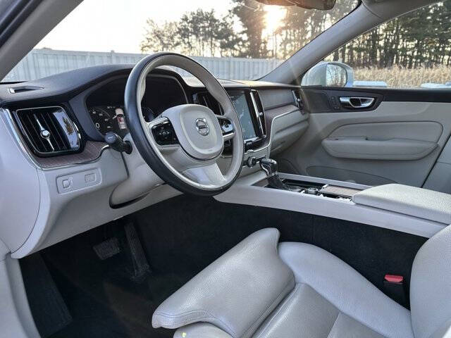 2019 Volvo XC60 T5 Inscription