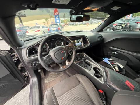 2017 Dodge Challenger SXT
