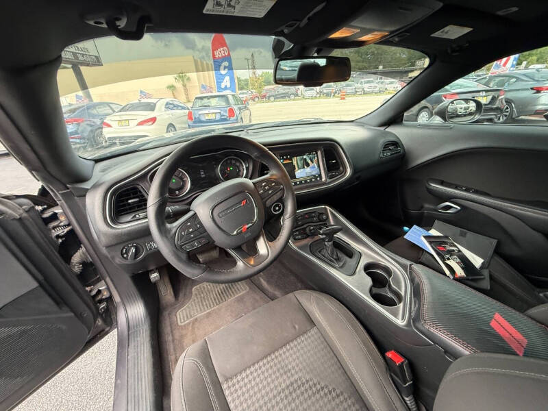 2017 Dodge Challenger SXT
