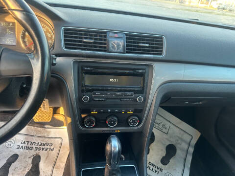 2015 Volkswagen Passat 1.8T Wolfsburg Edition