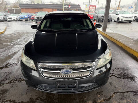 2010 Ford Taurus SEL