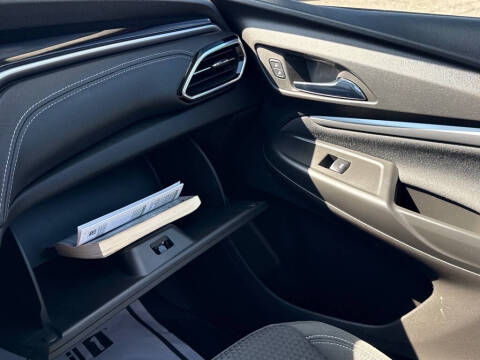 2023 Chevrolet Bolt EUV LT