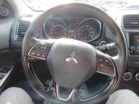 2019 Mitsubishi Outlander Sport SE