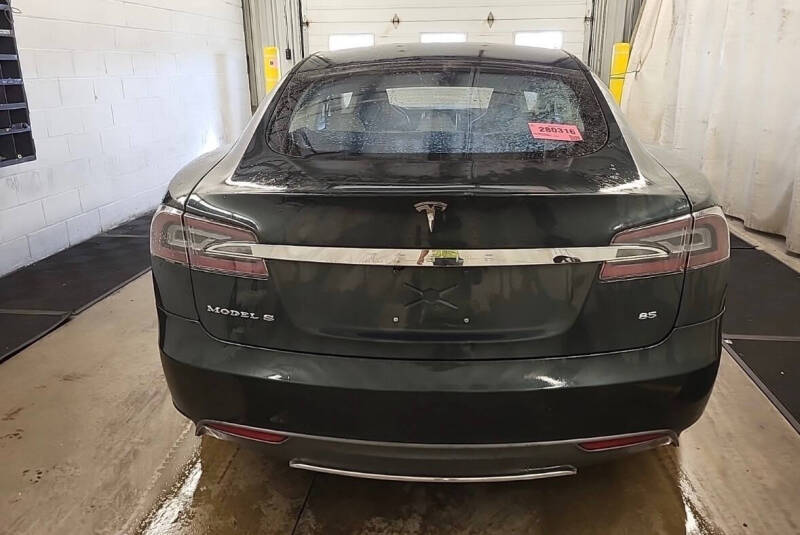 2014 Tesla Model S 85