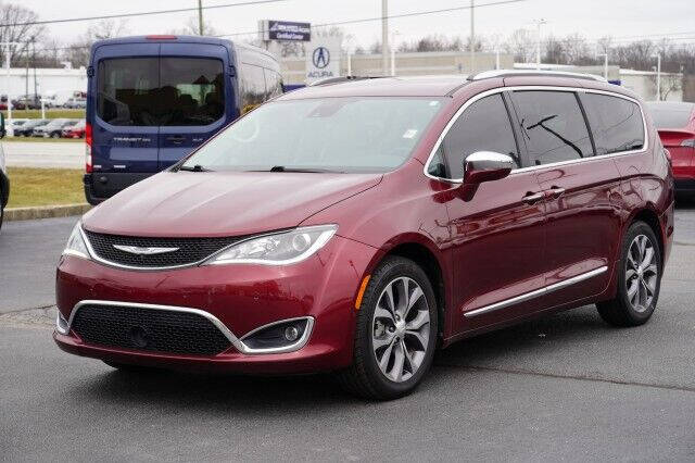 2017 Chrysler Pacifica for sale at Preferred Auto Fort Wayne in Fort Wayne IN