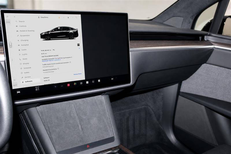 2023 Tesla Model X