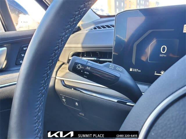 2025 Kia K5 EX