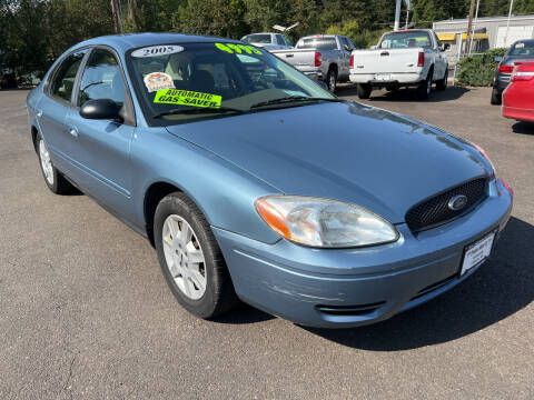 2005 Ford Taurus for sale at Freeborn Motors in Lafayette OR