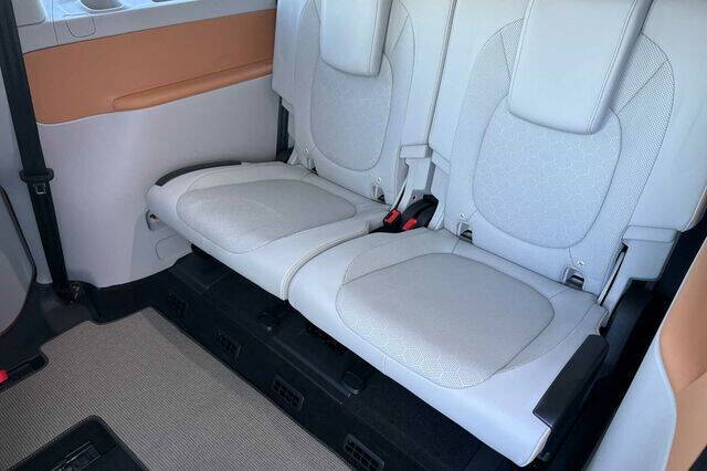 2025 Volkswagen ID. Buzz Pro S Plus