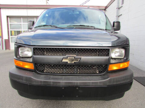 2017 Chevrolet Express LS 2500