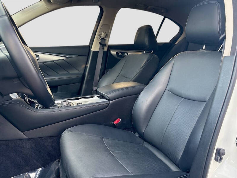 2024 Infiniti Q50 Luxe