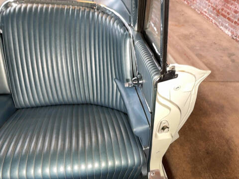 1965 Ford Thunderbird