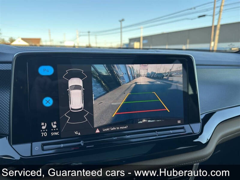 2024 Volkswagen Atlas Cross Sport SEL 4Motion