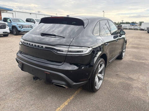 2022 Porsche Macan