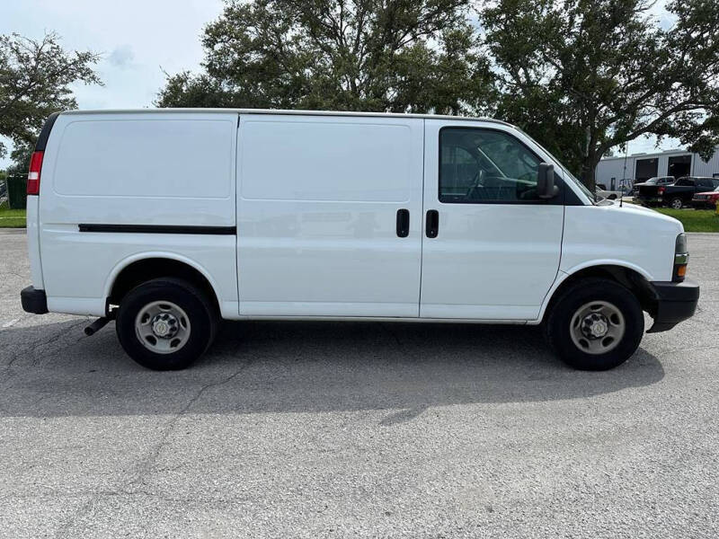 2024 Chevrolet Express 2500